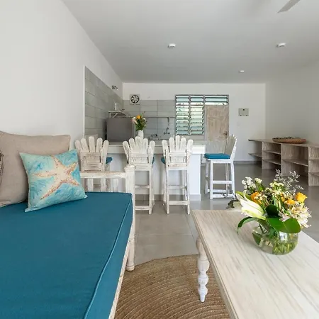 Hibiscus Apartment Galu Exterior photo