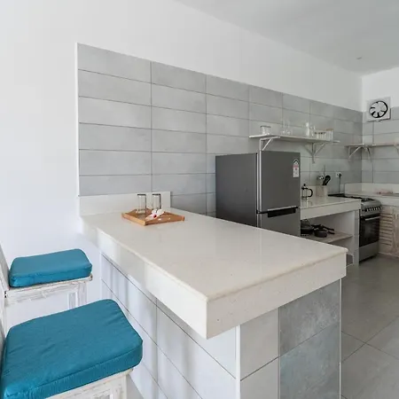 Hibiscus Apartment Galu Exterior photo